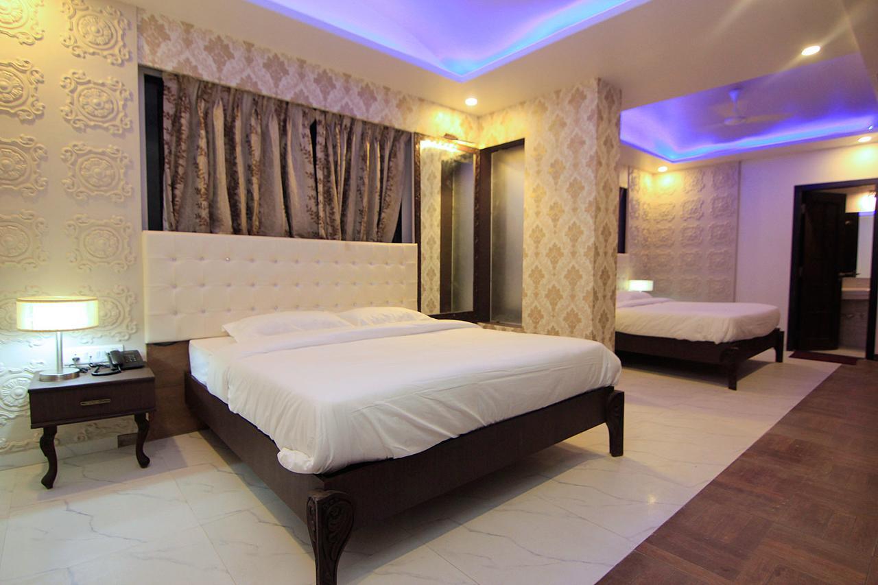 Hotel Sai Dharam Palace Shirdi Exterior photo