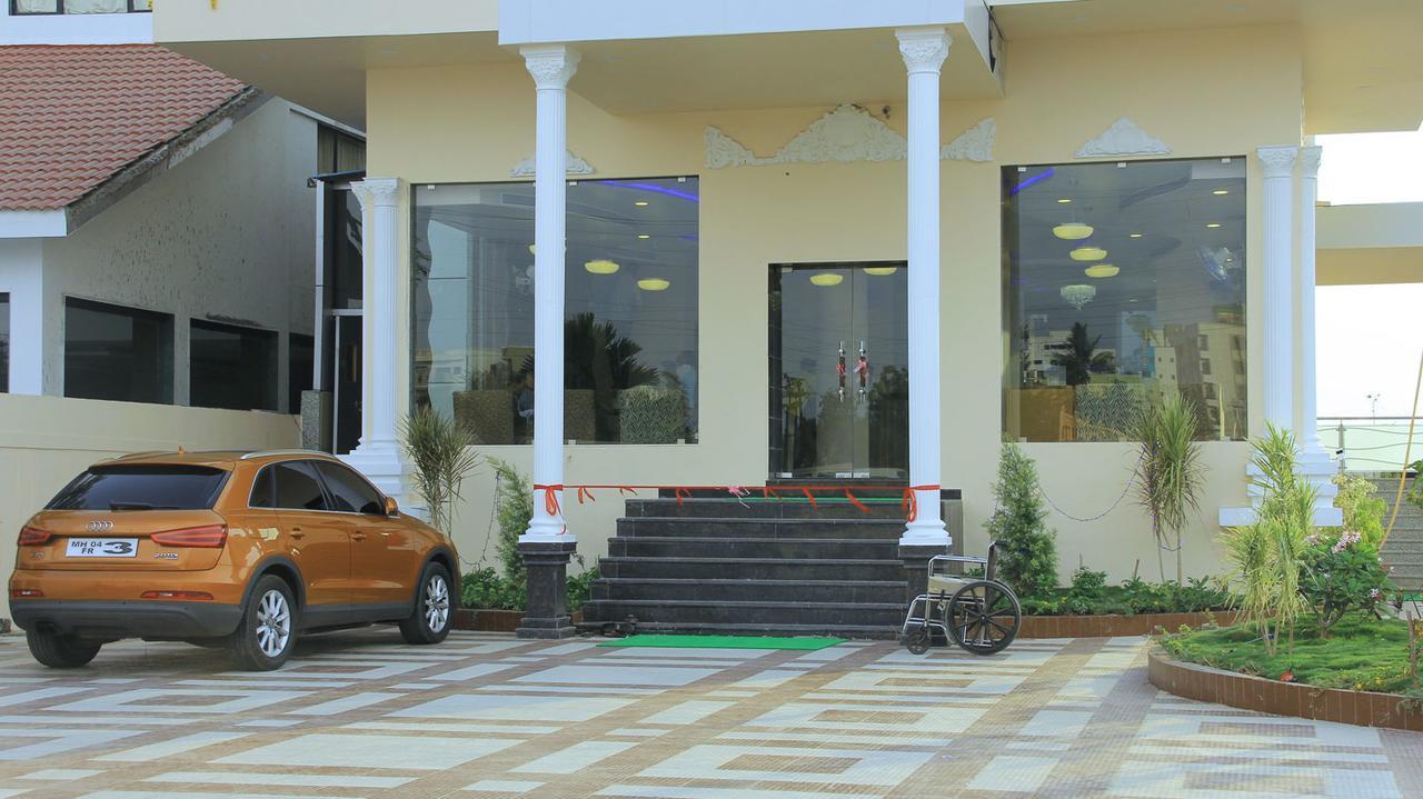 Hotel Sai Dharam Palace Shirdi Exterior photo